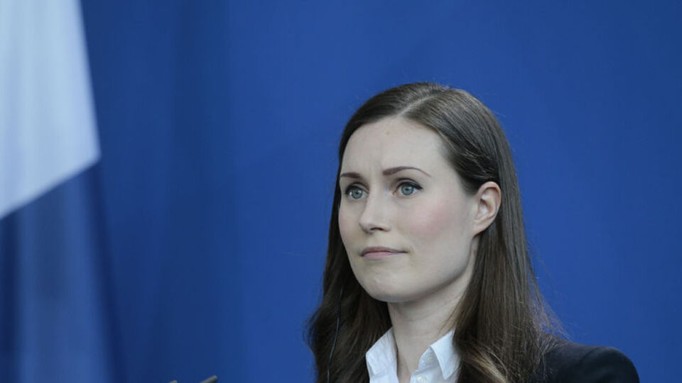 Bakan karantinadayken Finlandiya Başbakanı partiye gitti