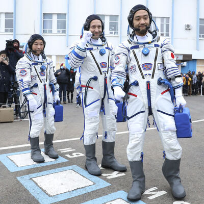 Japon milyarderin uzay yolculuğu başladı!