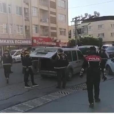 Çete baskınında kelepçeli kadın kurtarıldı!