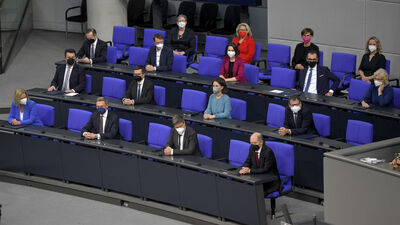 Almanya'da yeni kabinede bir ilk