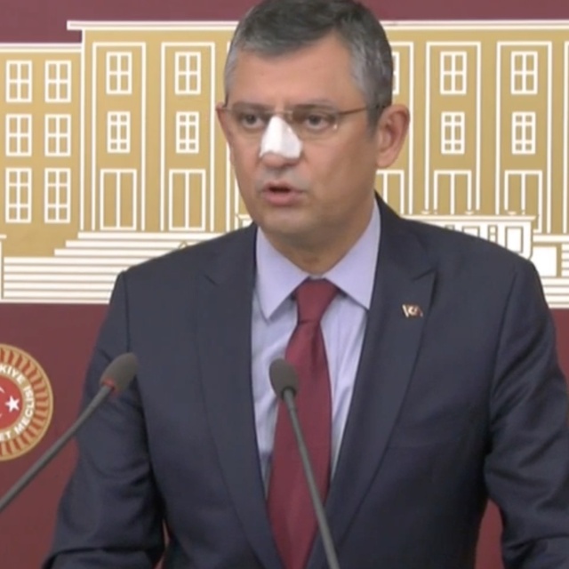 CHP'li Özel, Meclis'te yaşanan kavgayı anlattı