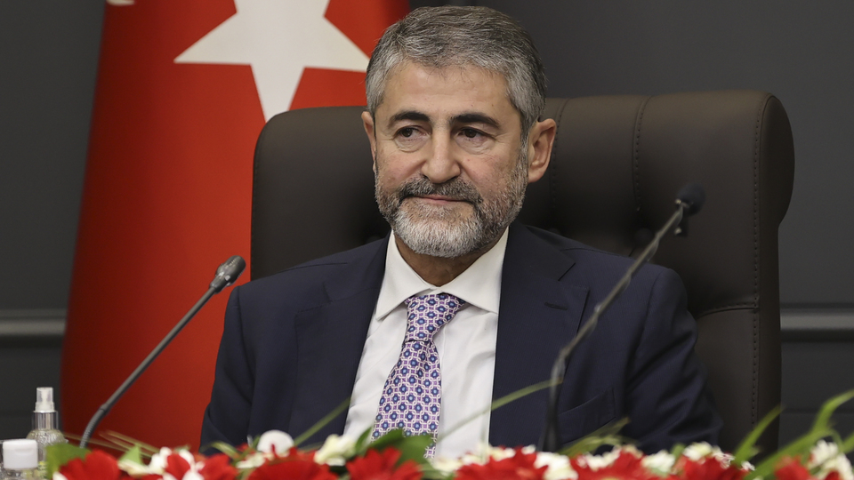 Bakan Nebati'den iş dünyası temsilcileriyle toplantı