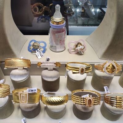 Altın fiyatları arttı ama aileler altın emzikten vazgeçmiyor