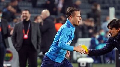 Pelkas 6 maç sonra 11'de