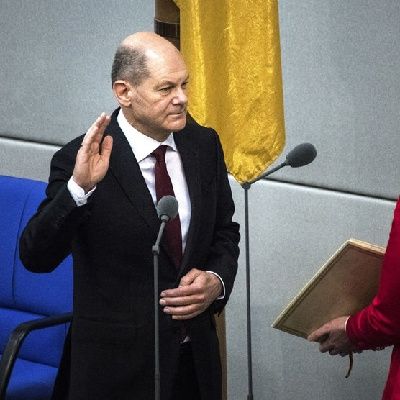 Almanya'nın yeni yönetimi barış kentinden