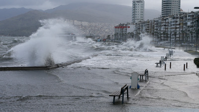 Meteoroloji'den batı bölgeleri için fırtına uyarısı!