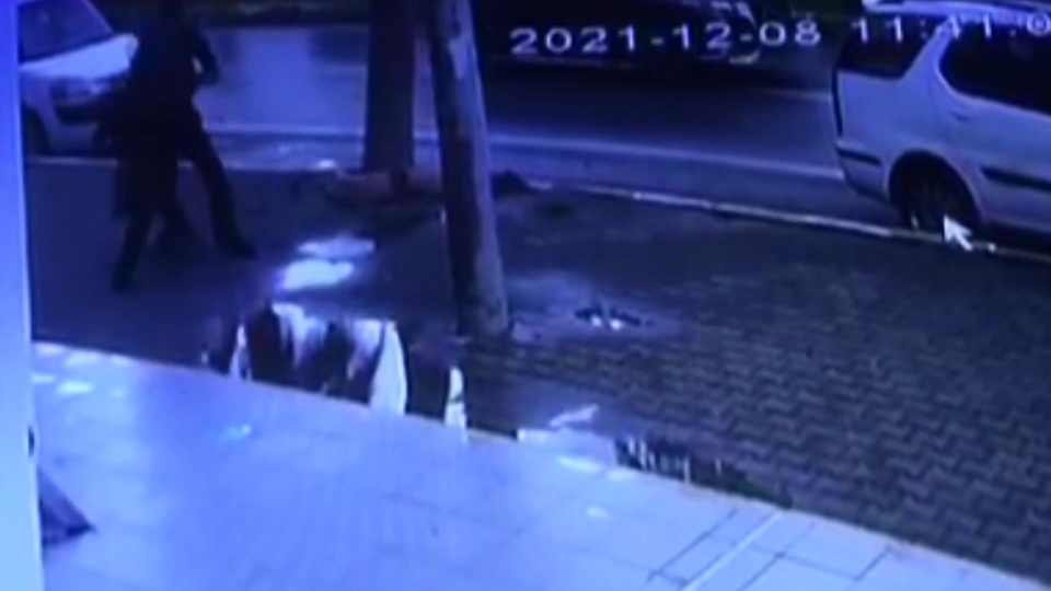 Karısı evi terk edince dehşet saçtı!