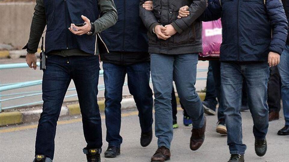 Manisa merkezli FETÖ operasyonu: 5 gözaltı