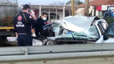 Korkunç kazada anne can verdi, baba ve çocuk yaralandı