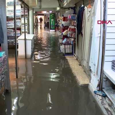 Sarı alarmın ardından İzmir'de sağanak esareti!