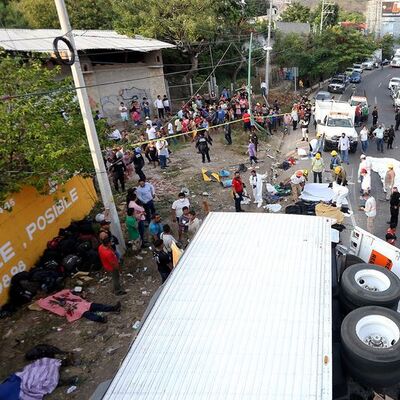 Meksika'da korkunç kaza: 54 kişi öldü!