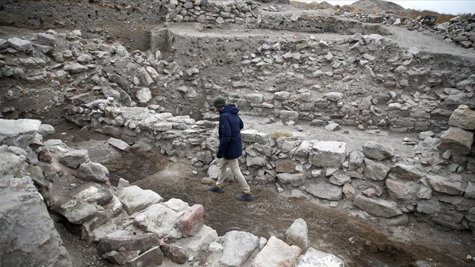 Kültepe'nin tarihi 300 yıl daha geriye gitti