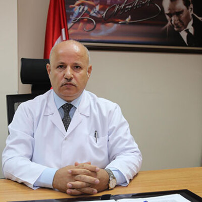 Başhekim kendini şikayet etti