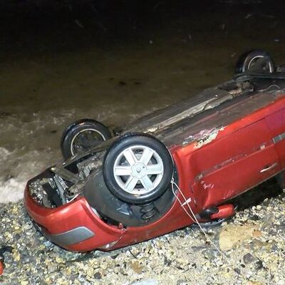 Yol dar geldi denize düştü