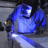 Sanayi üretimi ekimde arttı