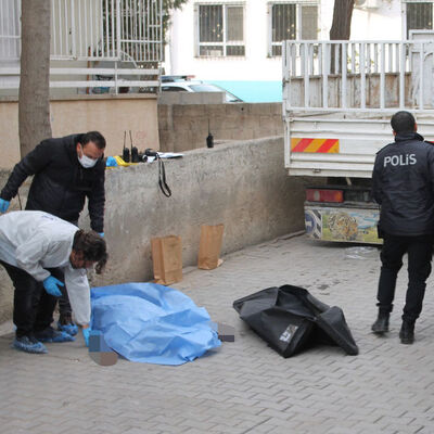 22 yaşındaki kadın bıçaklanarak öldürüldü