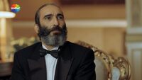 Efnan'dan ilgi ve merak uyandıran değişim!