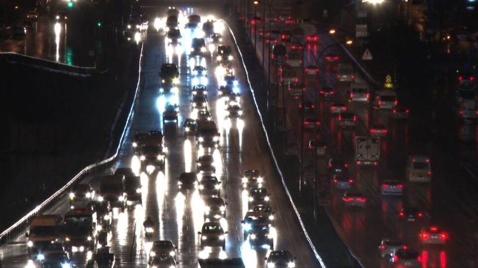 İstanbul'da trafik kilit!