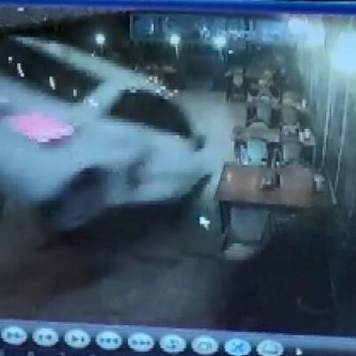 O anlar kamerada! Restorana daldı!