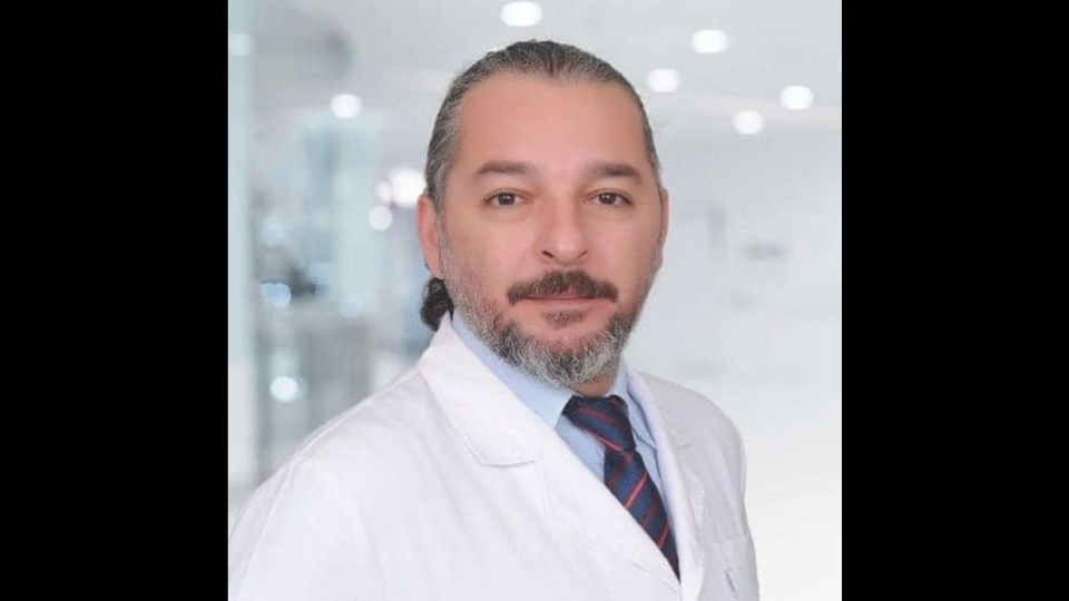 Doktor, maganda kurşunuyla ağır yaralandı!