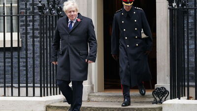 İngiltere'de ilk Omicron ölümü!