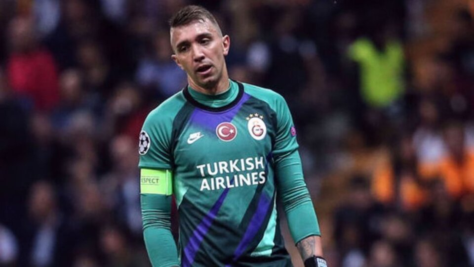 Muslera ne zaman sahalara dönecek?