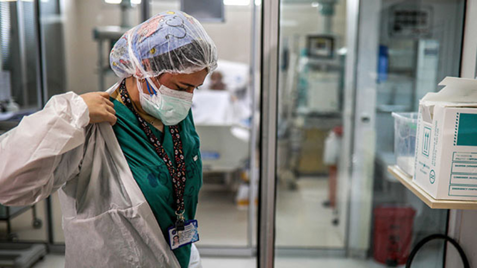 Salgınla mücadelede "batıl inanç ve karşı duruşlardan kaçınılmalı" uyarısı