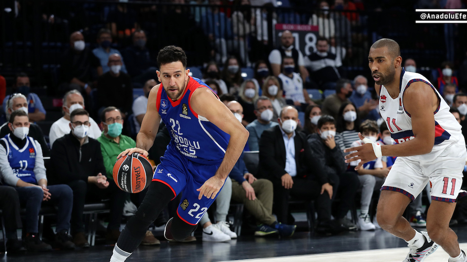 Anadolu Efes, Baskonia'yı devirdi