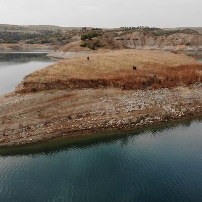 Baraj suları çekilince ortaya çıktı... 4 bin yıllık!