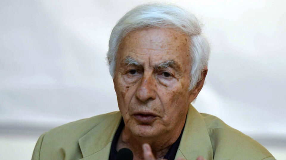 Yücel Sayman kimdir?