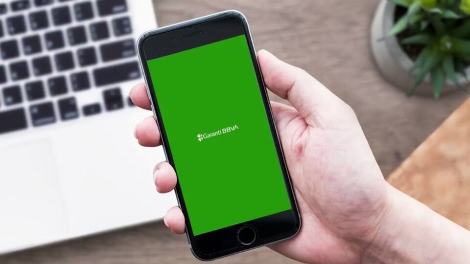 Garanti mobil çöktü mü?