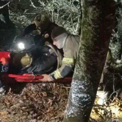 Kar sevinci yaşarken 200 metrelik uçuruma yuvarlandı!