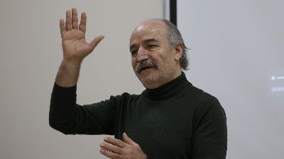 Küfürlü komedi filmlerini eleştirdi