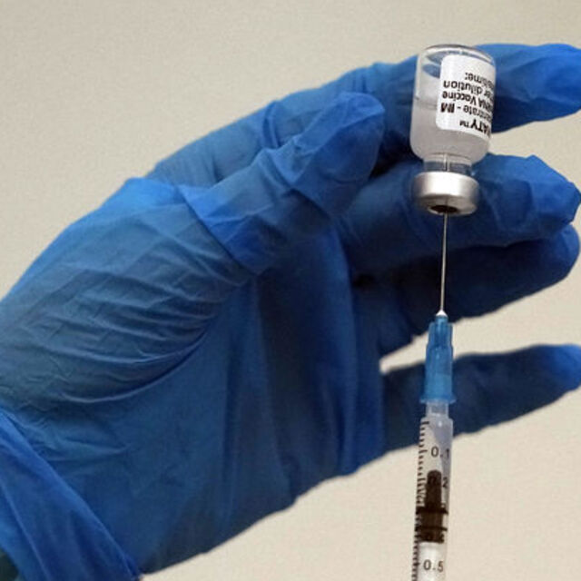 Sputnik V ve Sputnik Light aşılarının birlikte Omicron'a karşı koruduğu öne sürüldü