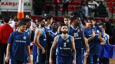 İzmir'de kazanan Türk Telekom!