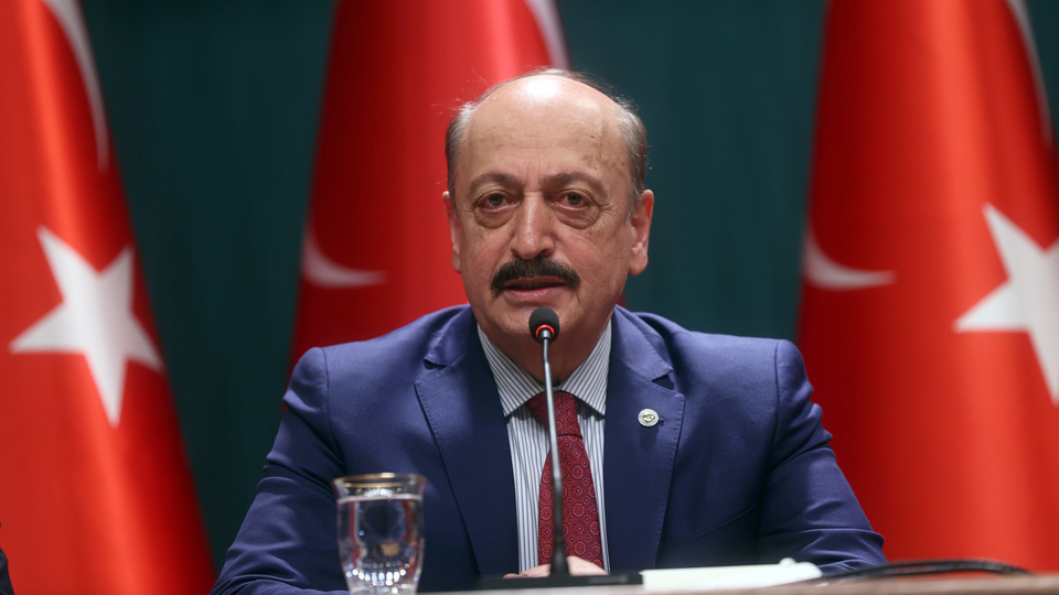 Bakan Bilgin'den AGİ ve emekli maaşı açıklaması