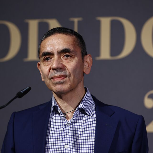 Prof. Dr. Şahin'den flaş uyarı: 3 doz yeterli değil