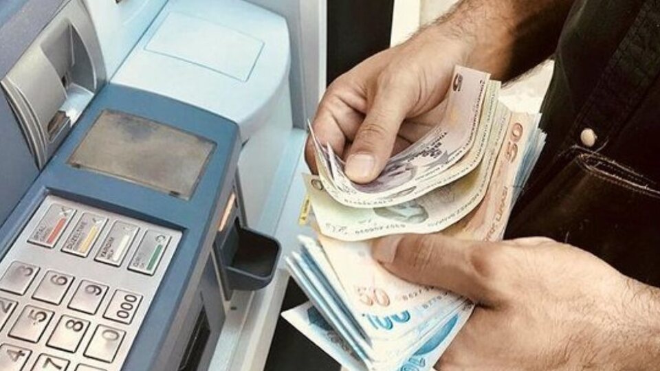 Emekliye yılbaşı ikramiyesi verilecek mi?