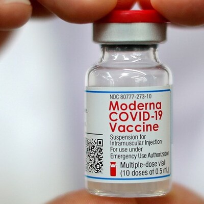 Moderna açıkladı! Omicron'a karşı son derece etkili