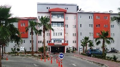 Hastanede kâbus! Satır ve makasla saldırdılar!