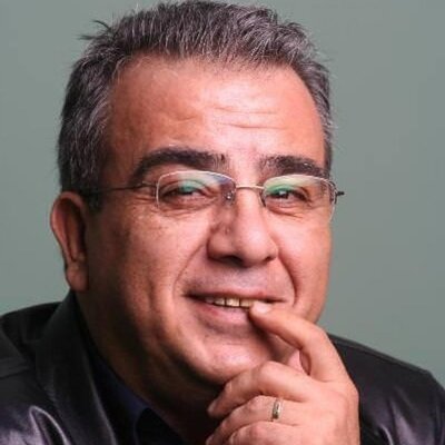 "Ceketini satarak beni okuttu"