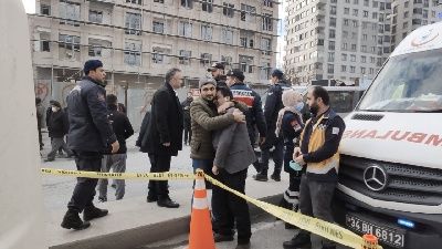 Hafriyat kamyonu dehşet saçtı! Genç kadın yaşamını yitirdi