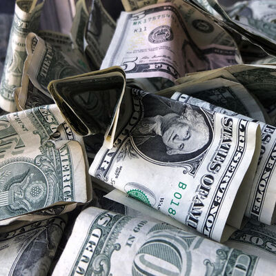 ABD'de en az 100 milyar dolarlık yardım parası çalındı