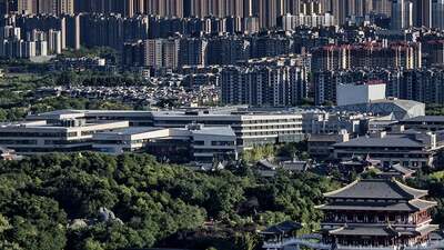 Çin'de 13 milyonluk kentte sokağa çıkma yasağı geri geldi