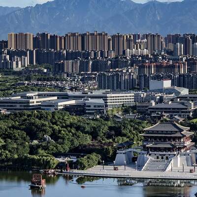 Çin'de 13 milyonluk kentte sokağa çıkma yasağı geri geldi