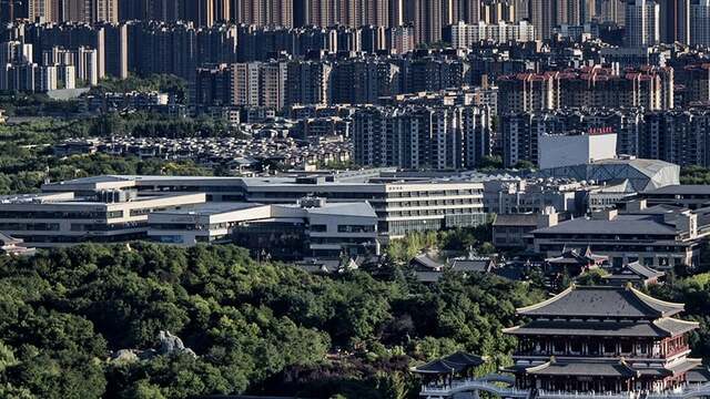 Çin'de 13 milyonluk kentte sokağa çıkma yasağı geri geldi