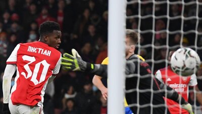 Arsenal 5 golle yarı finalde