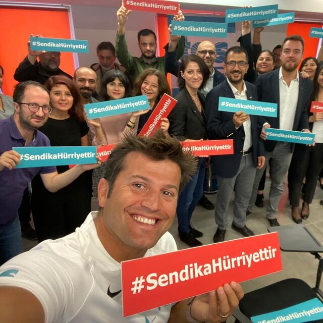 Hürriyet davasını gazeteciler kazandı