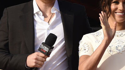 Meghan ve Harry, kızlarının yüzünü ilk kez paylaştı