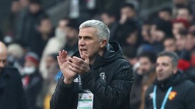 Kendi hikayesini yazıyor